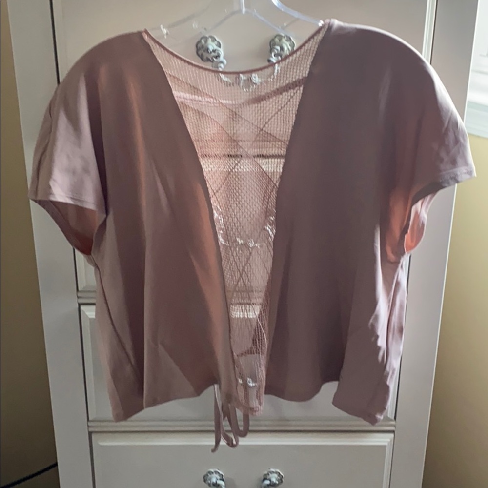 BRAND NEW under armour top